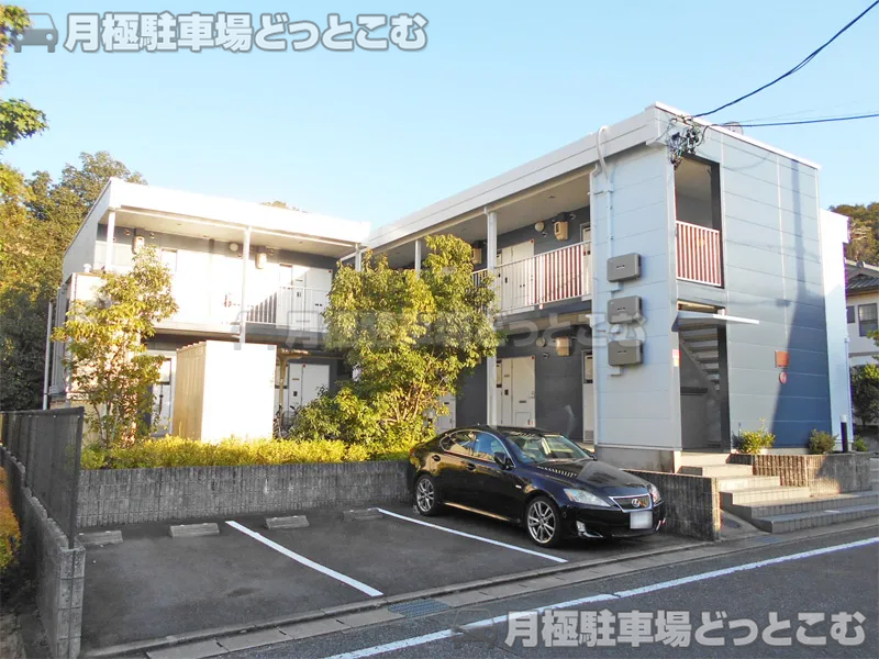 豊田市五ケ丘8－33－2の月極駐車場1