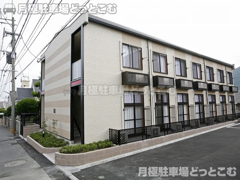 北九州市小倉北区高坊1－3－25の月極駐車場1