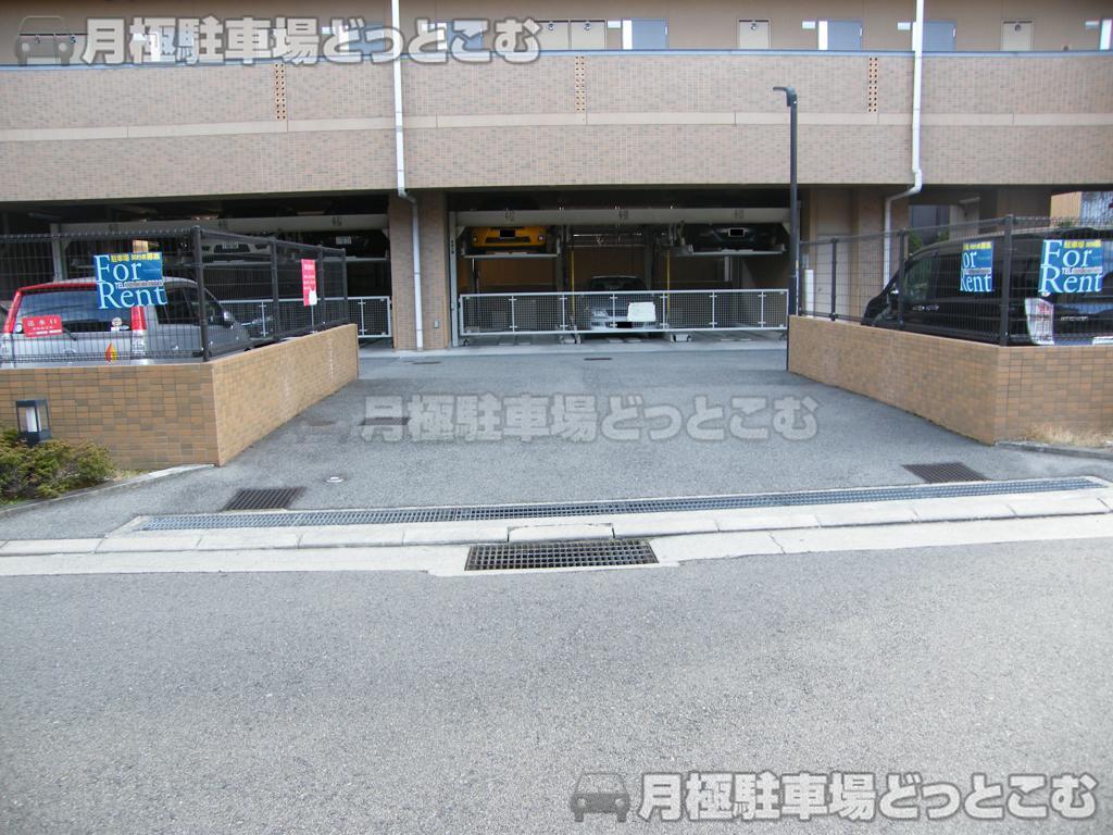 西宮市染殿町10-12の月極駐車場2