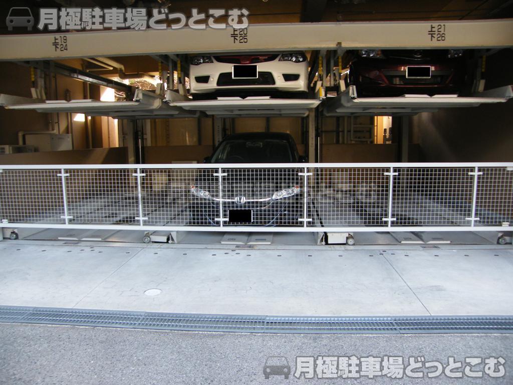 西宮市染殿町10-12の月極駐車場3