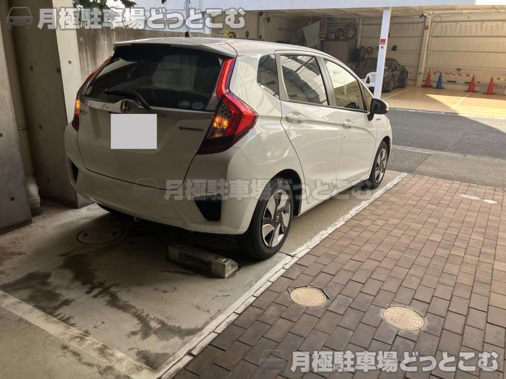 名古屋市中区千代田4丁目2-11の月極駐車場4