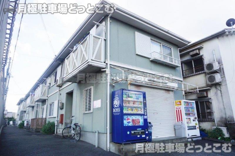 伊丹市春日丘6-20-1の月極駐車場3