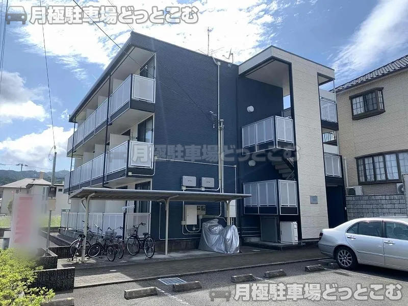 高知市百石町2－20－1の月極駐車場1