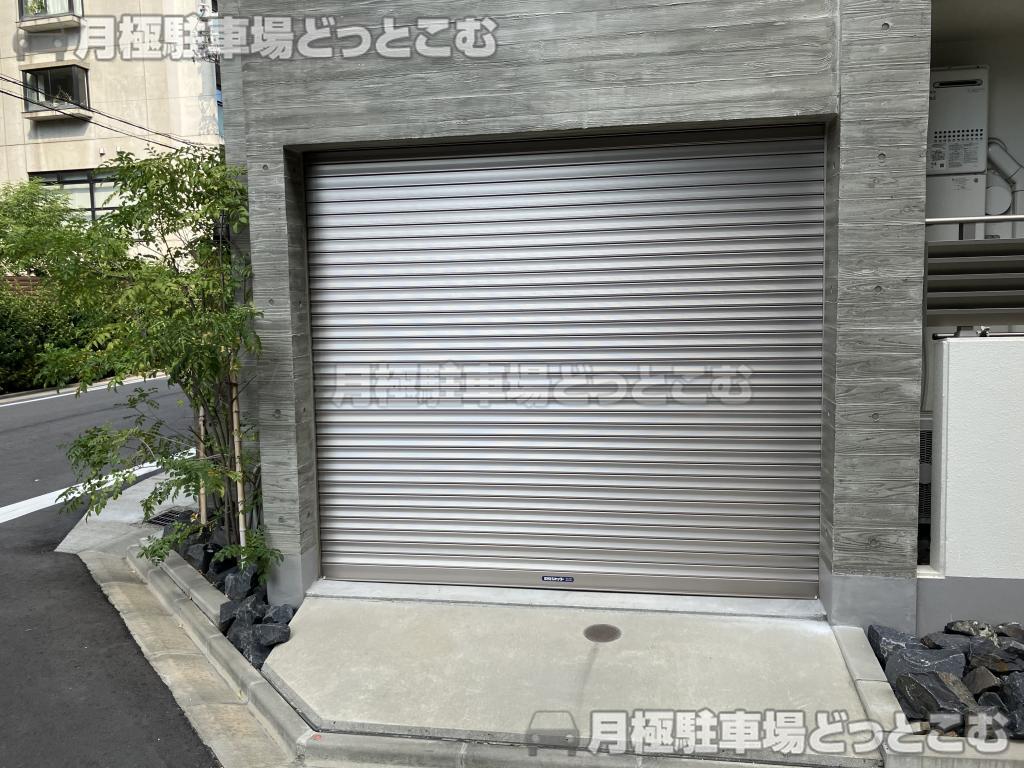 名古屋市中区千代田1丁目13-1の月極駐車場8
