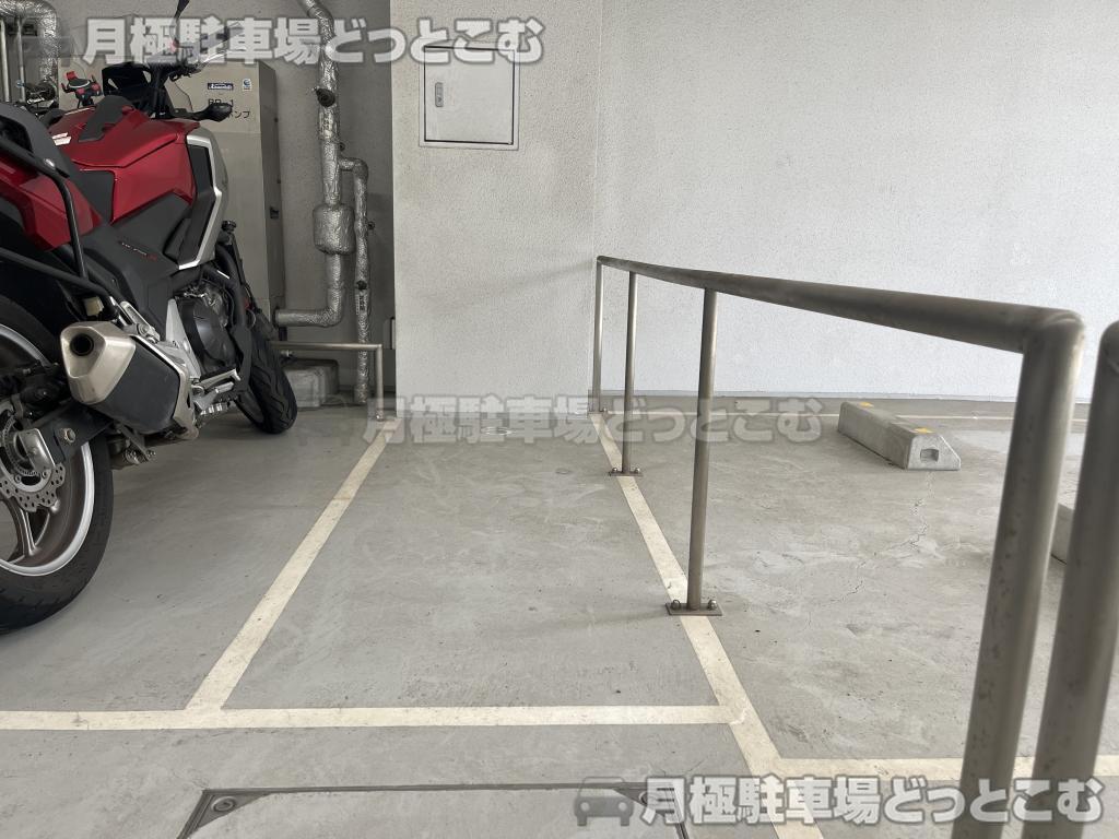 大阪市北区大淀南1丁目10番5号の月極駐車場5