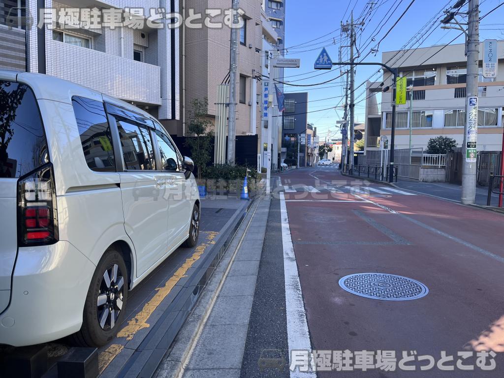 調布市東つつじケ丘1丁目3-2の月極駐車場6