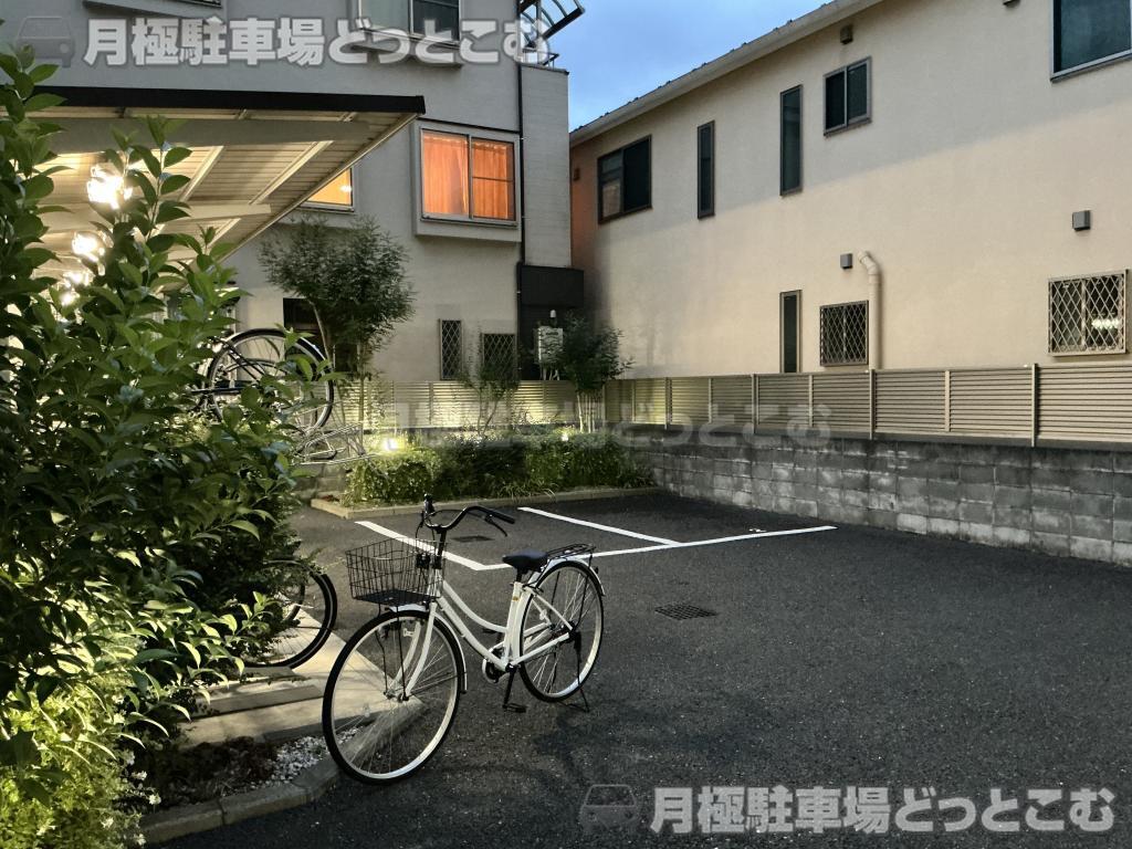 大田区大森本町1丁目10-11の月極駐車場4