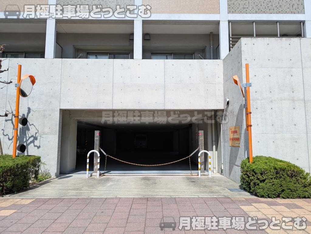 神戸市兵庫区浜崎通2-31の月極駐車場1