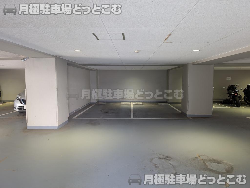 神戸市兵庫区浜崎通2-31の月極駐車場2