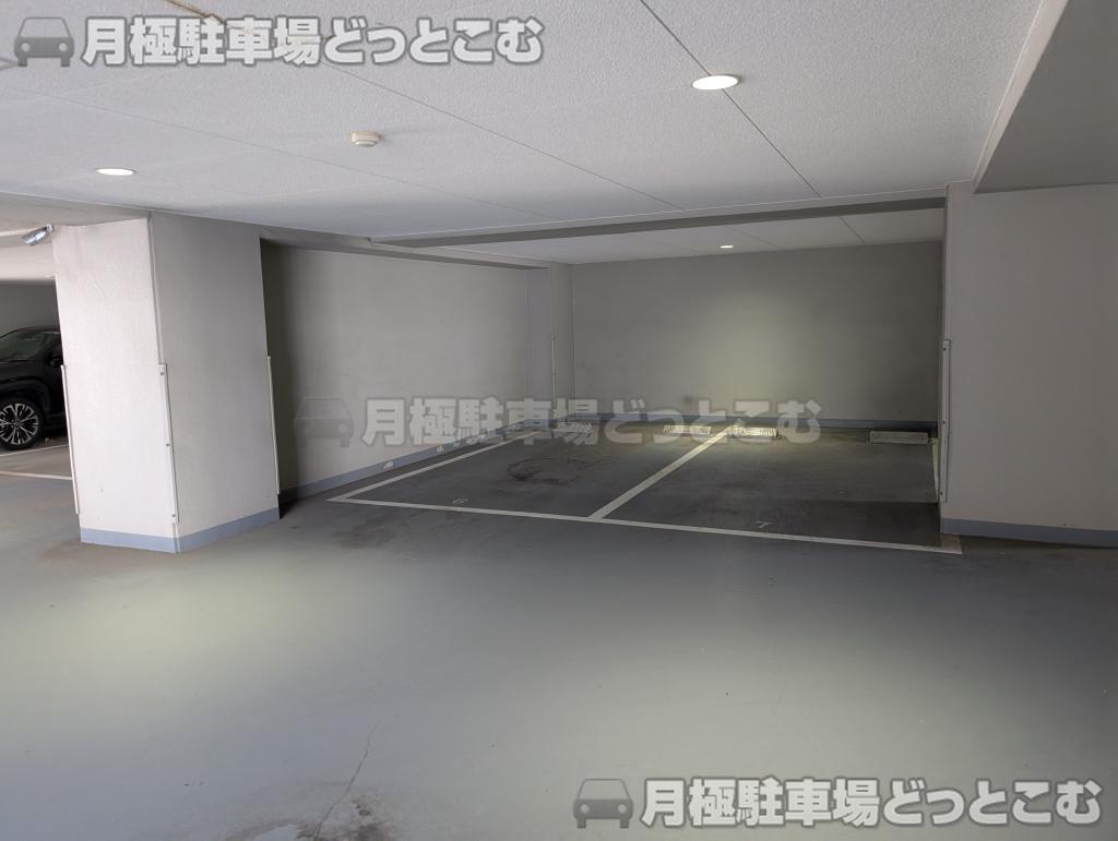 神戸市兵庫区浜崎通2-31の月極駐車場3
