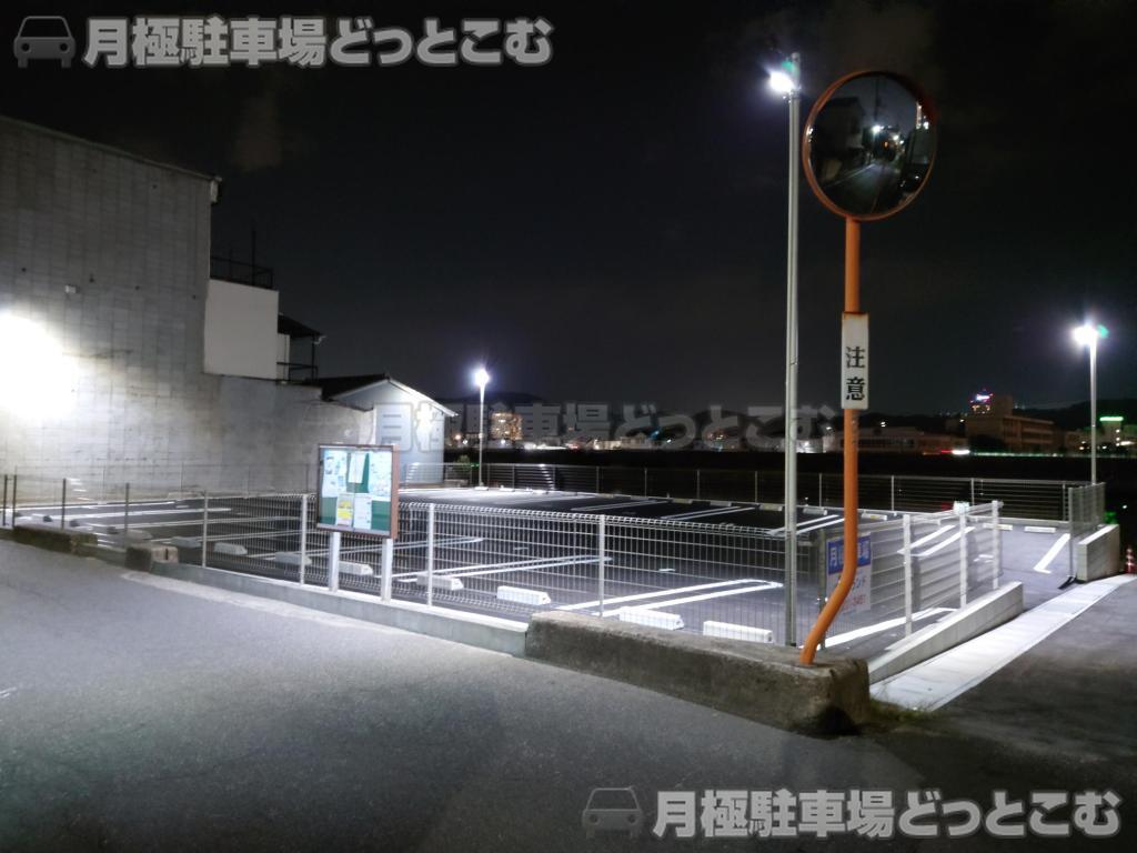 岡山市北区舟橋町3-14の月極駐車場2