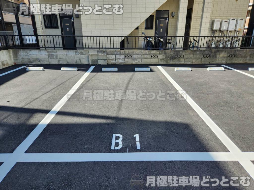 福岡市博多区昭南町3丁目37-4の月極駐車場4