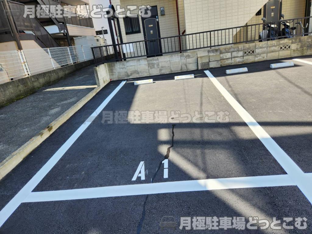 福岡市博多区昭南町3丁目37-4の月極駐車場5