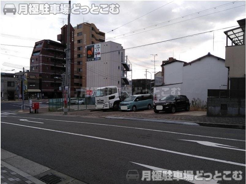 神戸市灘区神前町3丁目1-18の月極駐車場3