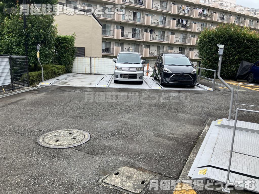 川崎市高津区下作延2丁目35-11の月極駐車場2