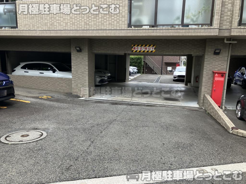 川崎市高津区下作延2丁目35-11の月極駐車場8