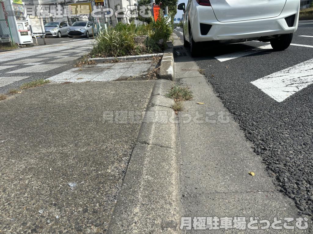 名古屋市熱田区五本松町117-1、117-2の月極駐車場5