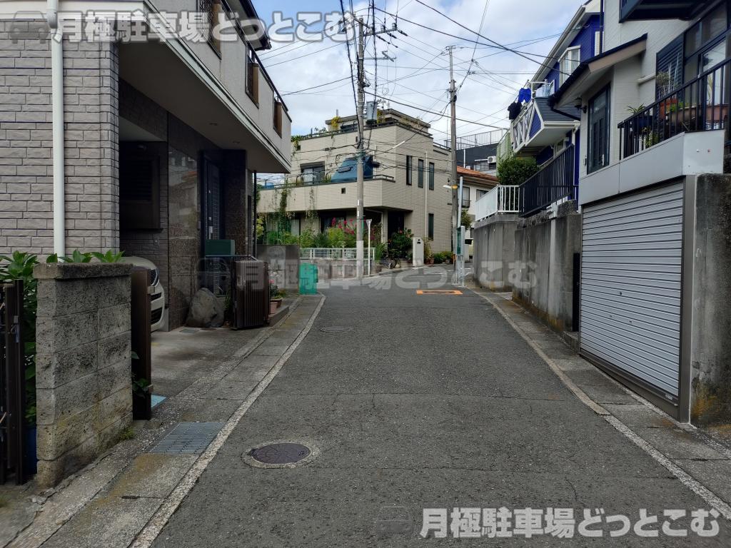 横須賀市上町1丁目40-9の月極駐車場7