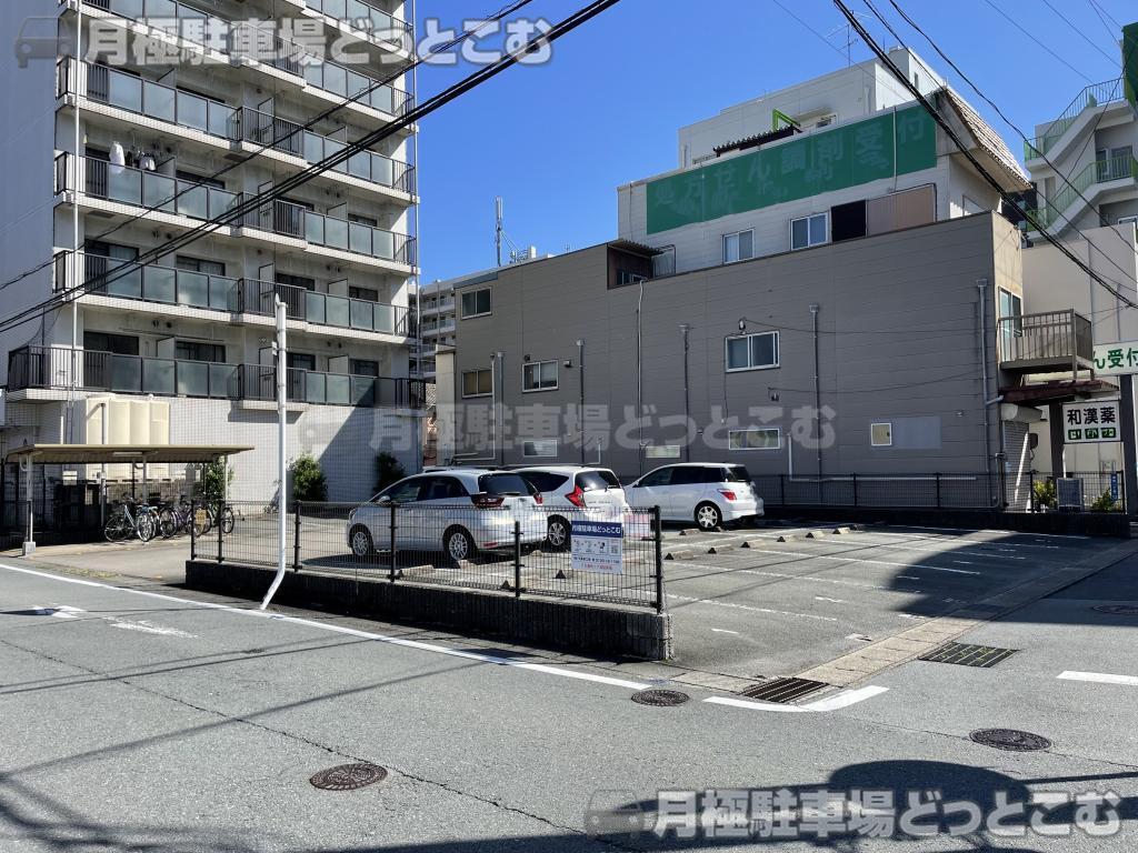 津市新町1丁目242の月極駐車場7