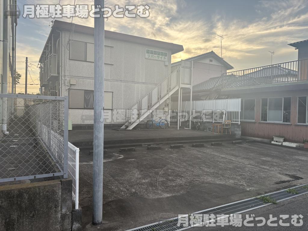 比企郡川島町下伊草284－4の月極駐車場2