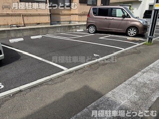 藤沢市藤沢1丁目4－1の月極駐車場4