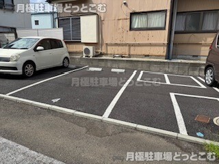 藤沢市藤沢1丁目4－1の月極駐車場2
