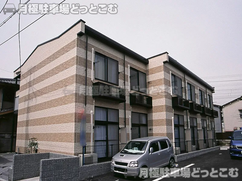 大東市灰塚3－7－18の月極駐車場1