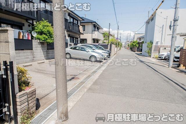 尼崎市塚口町3丁目30-1の月極駐車場3
