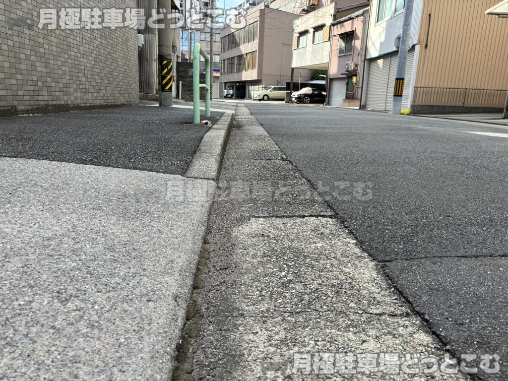 名古屋市中区千代田3丁目34-15の月極駐車場7