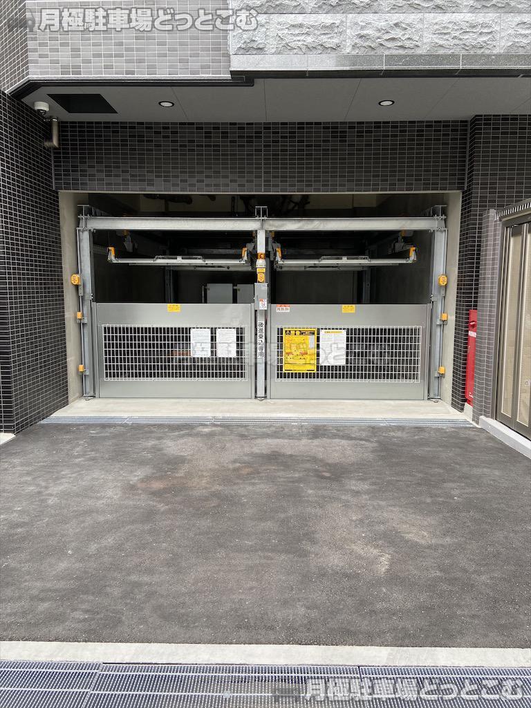 神戸市中央区海岸通4-3-8の月極駐車場2