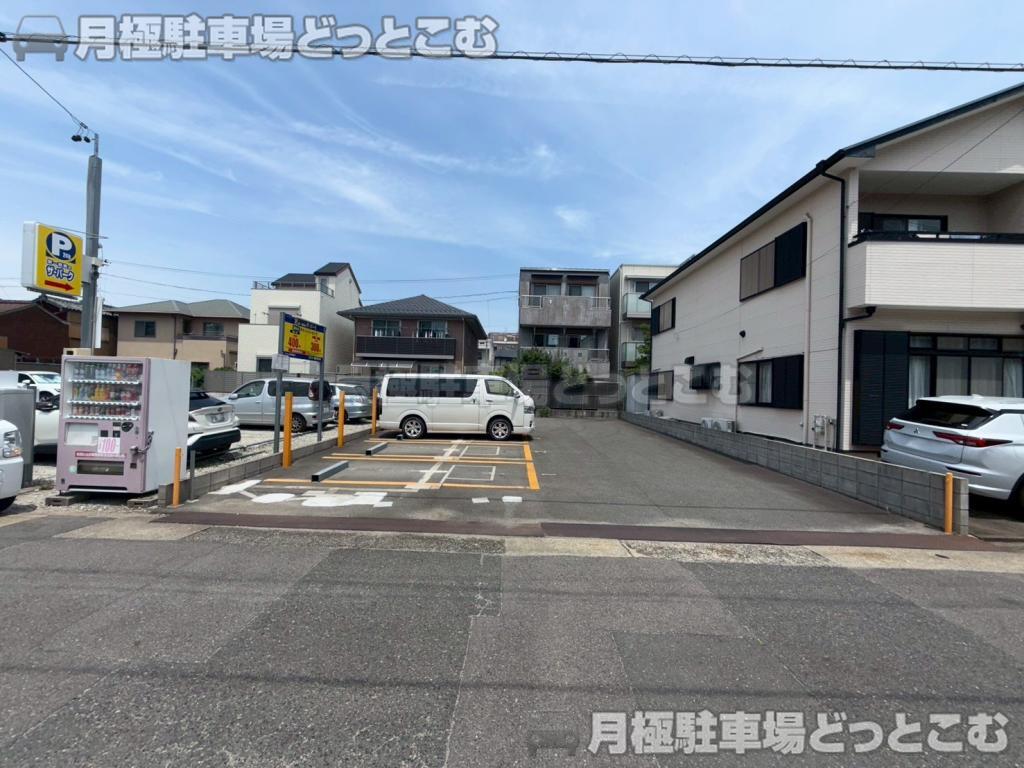 名古屋市中村区元中村町1丁目53の月極駐車場1