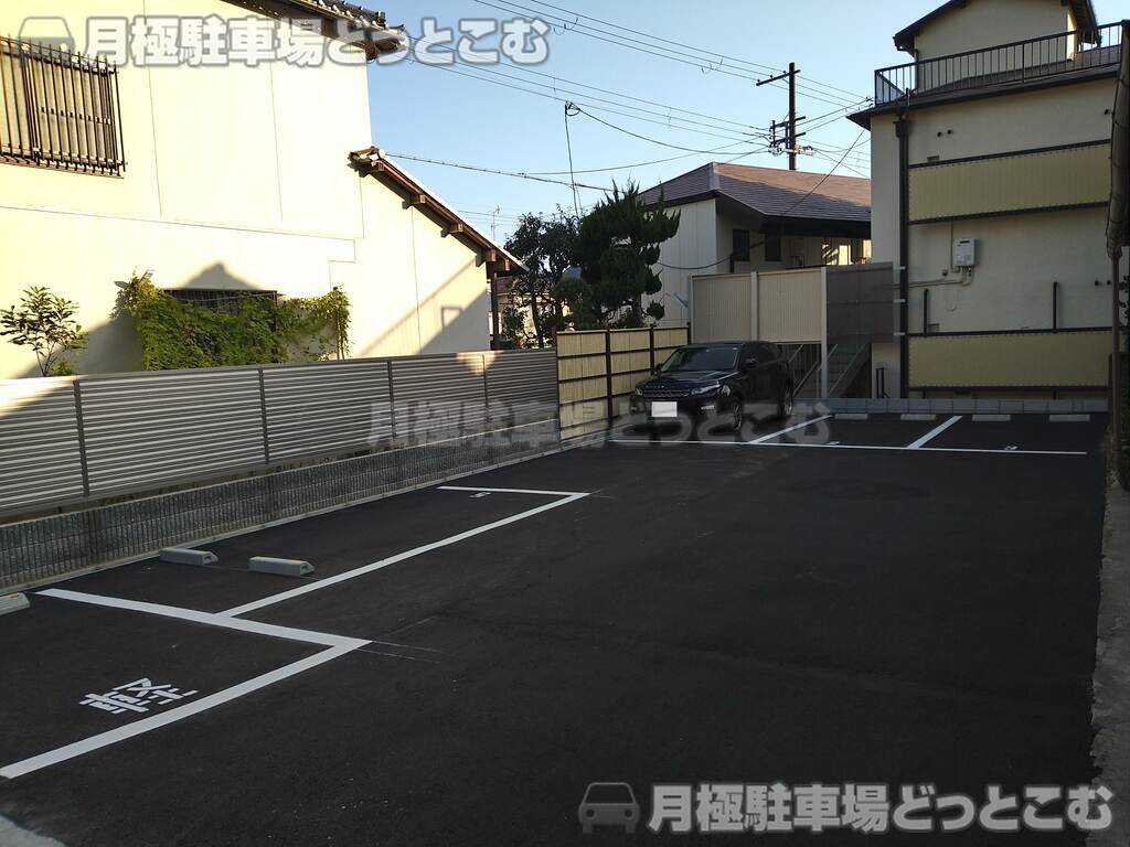 神戸市灘区篠原本町3丁目6-8の月極駐車場3