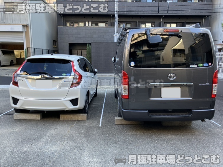 名古屋市中村区名駅南3丁目1306の月極駐車場7