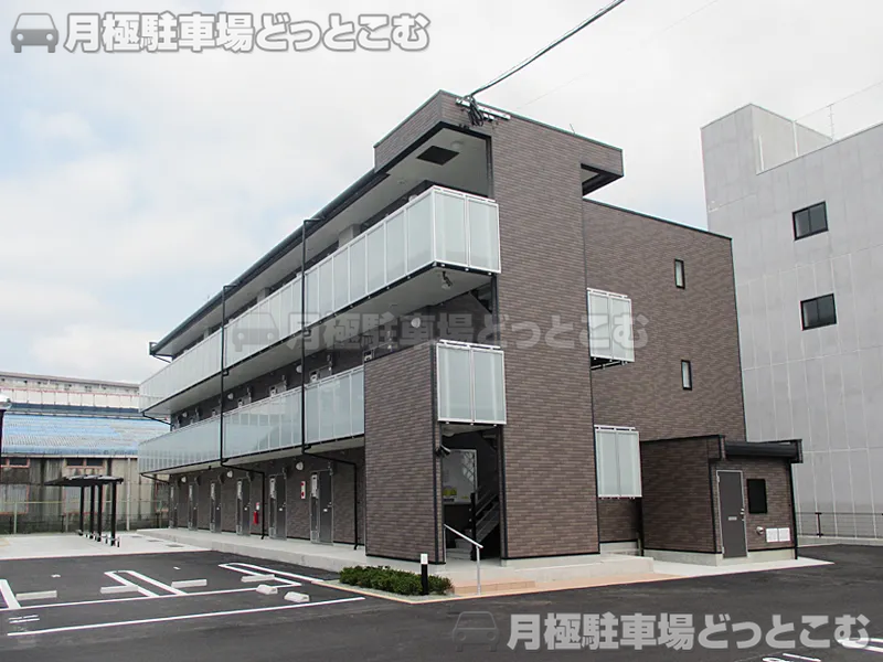 福岡市博多区那珂5－7－1の月極駐車場1