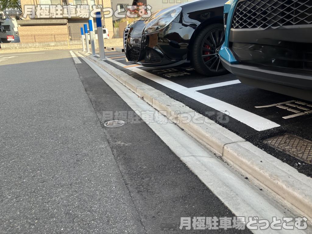 名古屋市西区那古野1丁目4012の月極駐車場6