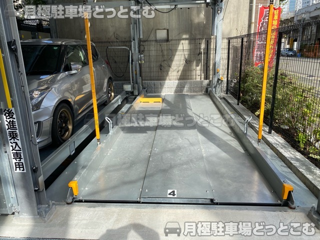 神戸市中央区相生町5-12-15の月極駐車場2