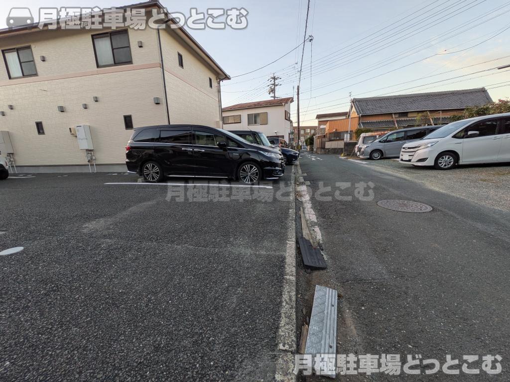 豊橋市野田町野田138の月極駐車場6