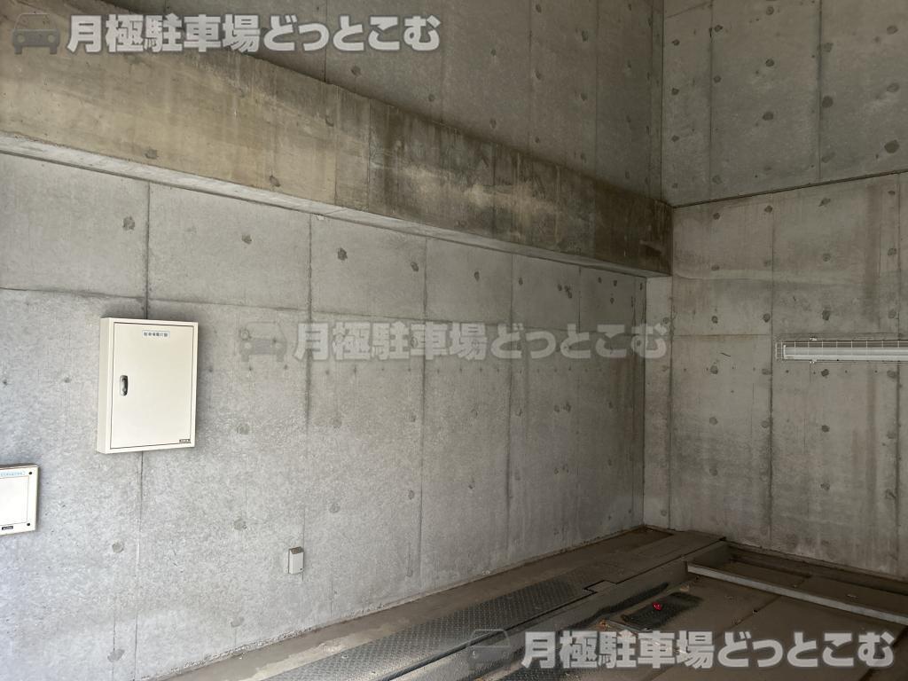 荒川区町屋4丁目17-2の月極駐車場7