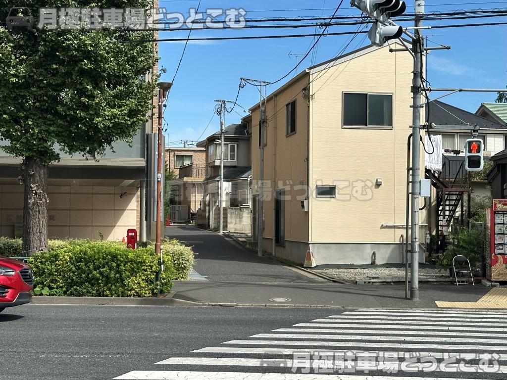 杉並区上井草4丁目4-3の月極駐車場5