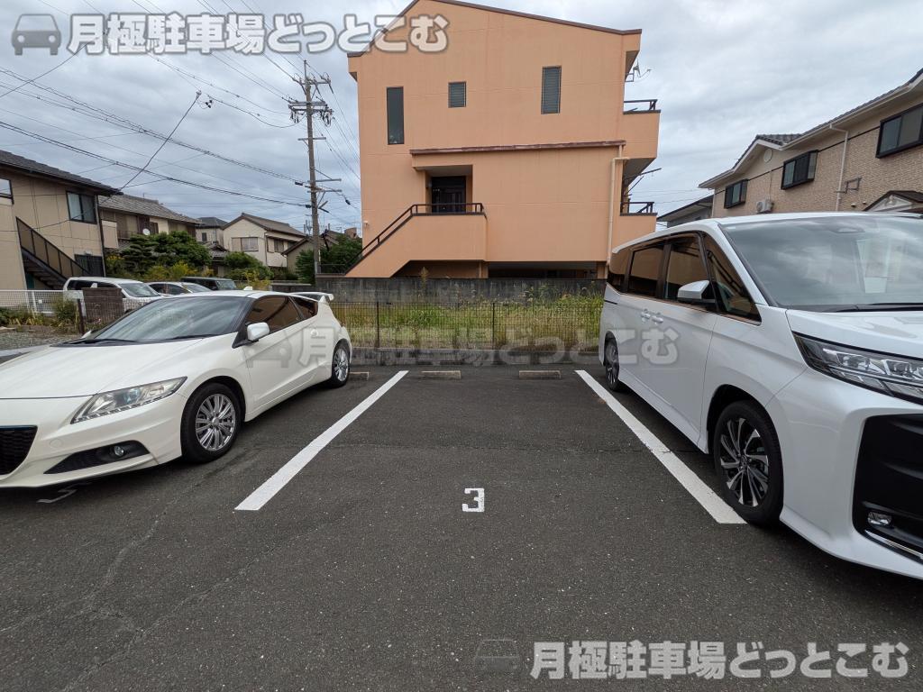 豊橋市小池町字西海戸9-1の月極駐車場4