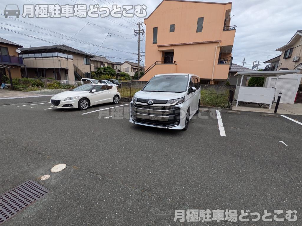 豊橋市小池町字西海戸9-1の月極駐車場6