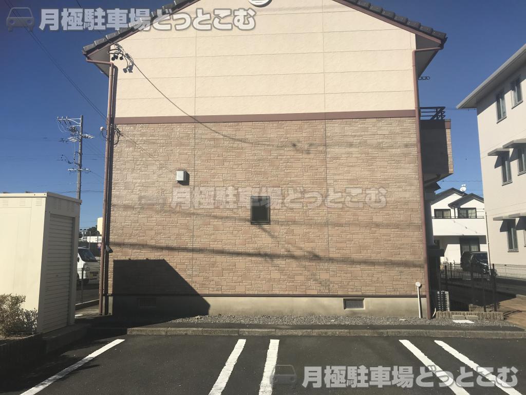 浜松市中央区志都呂1丁目37番28の月極駐車場7