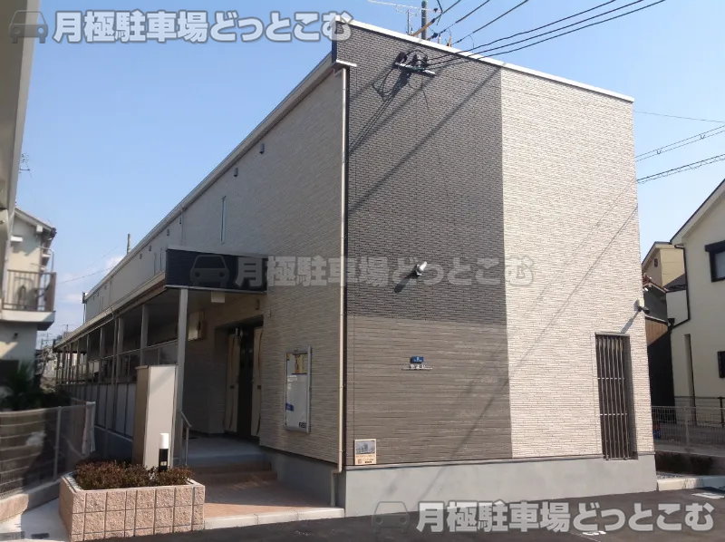 岸和田市小松里町1014－2の月極駐車場1