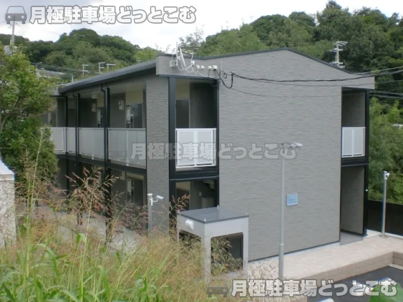 神戸市須磨区車口中ノ尾735－1の月極駐車場1