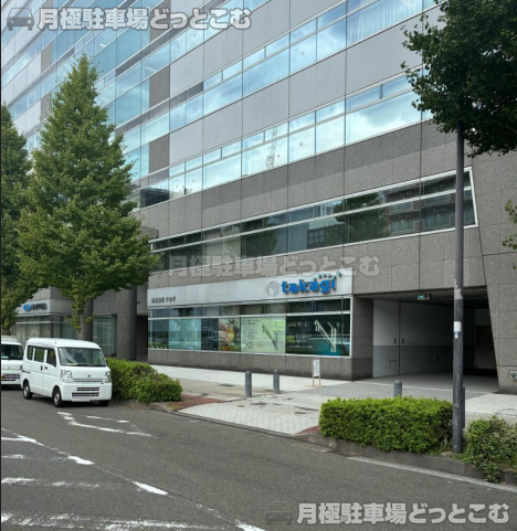 横浜市港北区新横浜1丁目19-20の月極駐車場1