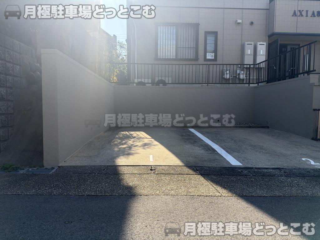名古屋市千種区朝岡町3丁目25-2の月極駐車場5