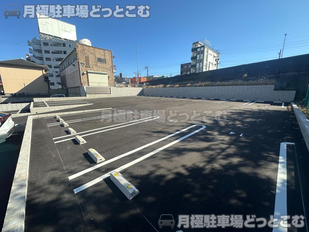 名古屋市港区港栄4丁目17の月極駐車場2
