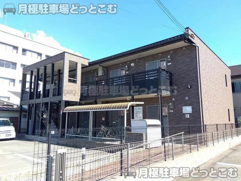 高砂市荒井町千鳥2－6－25の月極駐車場1