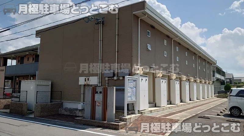 松江市北田町11－3の月極駐車場1