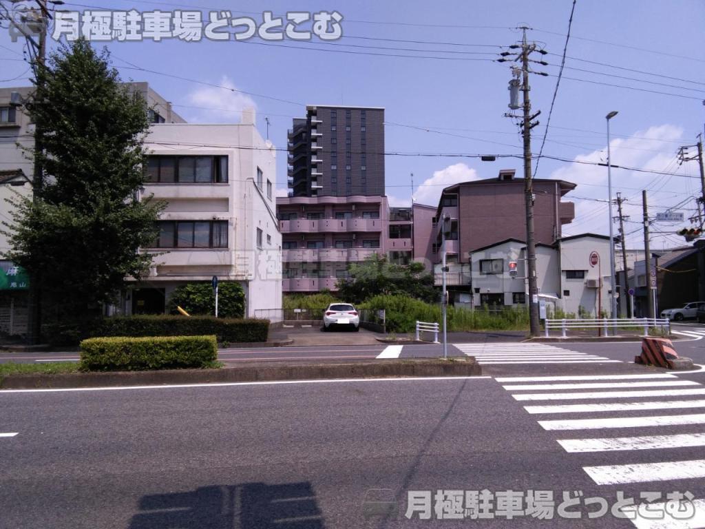 名古屋市中川区西日置1丁目815-2の月極駐車場3